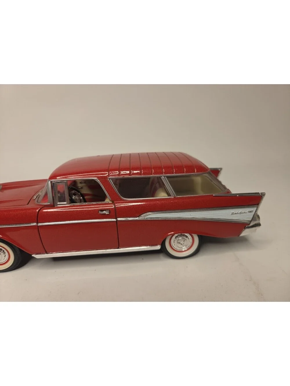 Road Tough Collection 1957 Chevrolet Nomad  DIECAST MODEL CAR 1:18 Orange